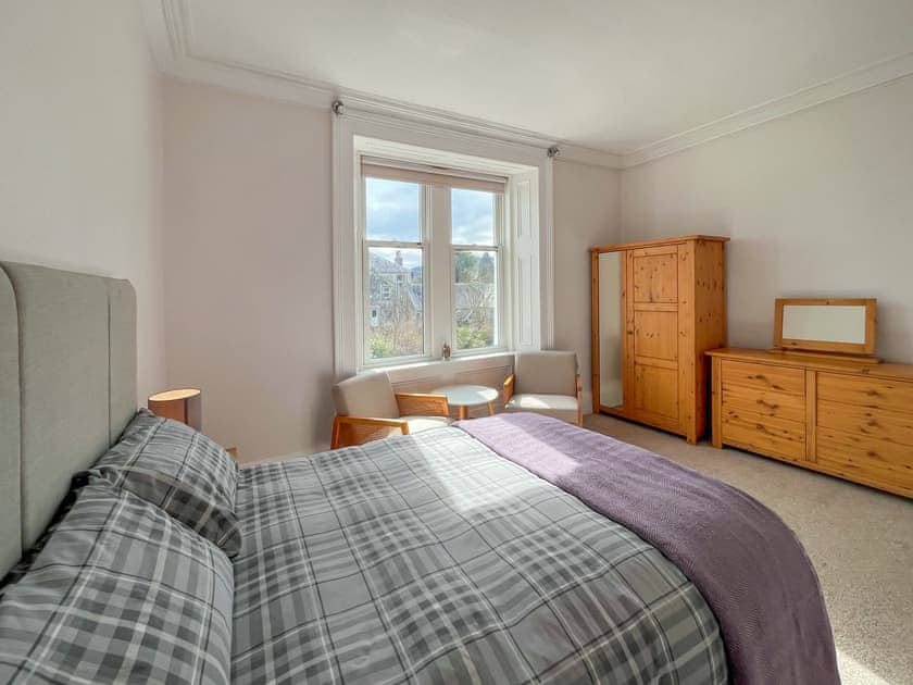 Double bedroom | Glenfyne Apartment - Seaside House, Ardrishaig, near Lochgilphead