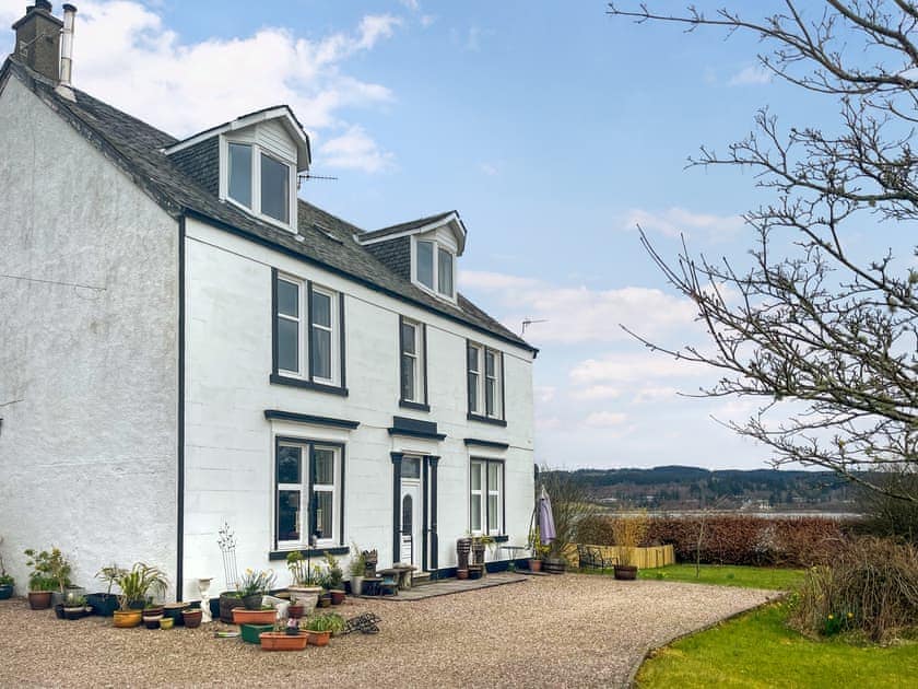 Exterior | Glenfyne Apartment - Seaside House, Ardrishaig, near Lochgilphead