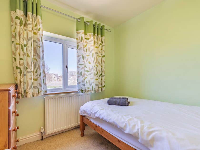 Single bedroom | Meadow View, Peak Dale, near Buxton