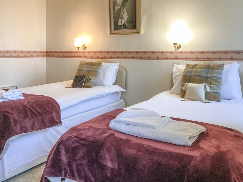 Twin bedroom | The German Room - Country House Holidays, Lairg