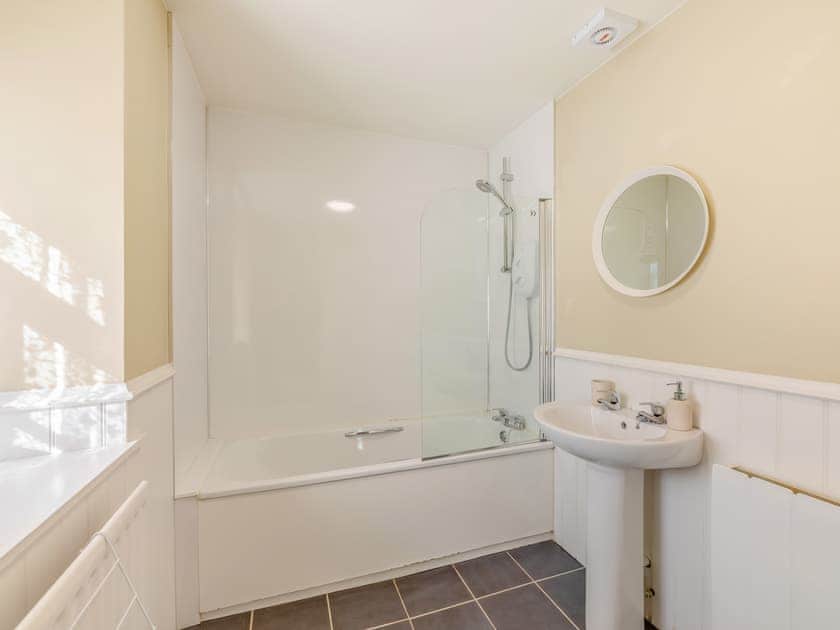 Bathroom | South Lodge - Paxton House, Berwick-Upon-Tweed
