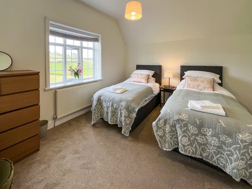 Twin bedroom | Tyn Y Coed, Mold and the Clwydian Range