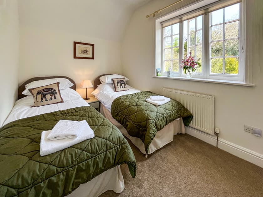 Twin bedroom | Tyn Y Coed, Mold and the Clwydian Range