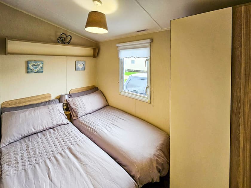 Twin bedroom | Court Lodge, Rhyl