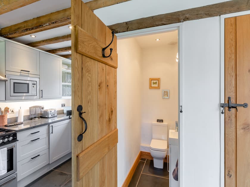 Bathroom | Frog Mill Barn, Bridgnorth and Ironbridge