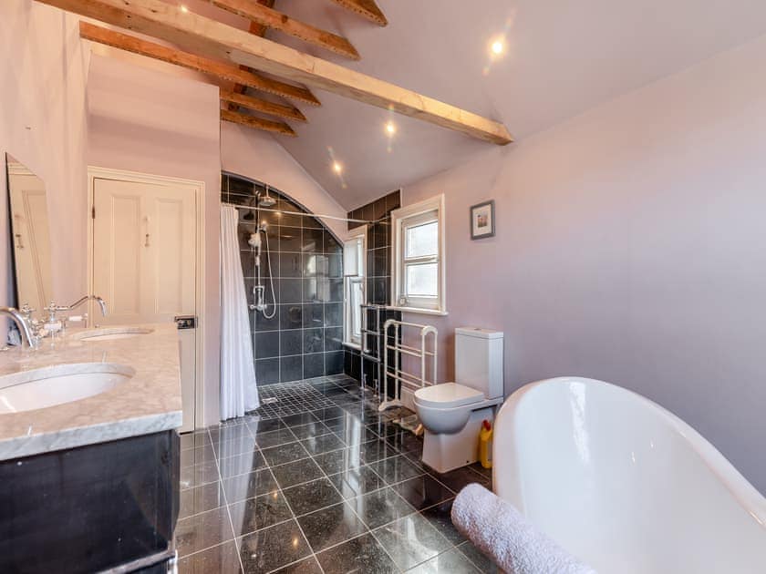 Bathroom | Topcliffe House, Thirsk