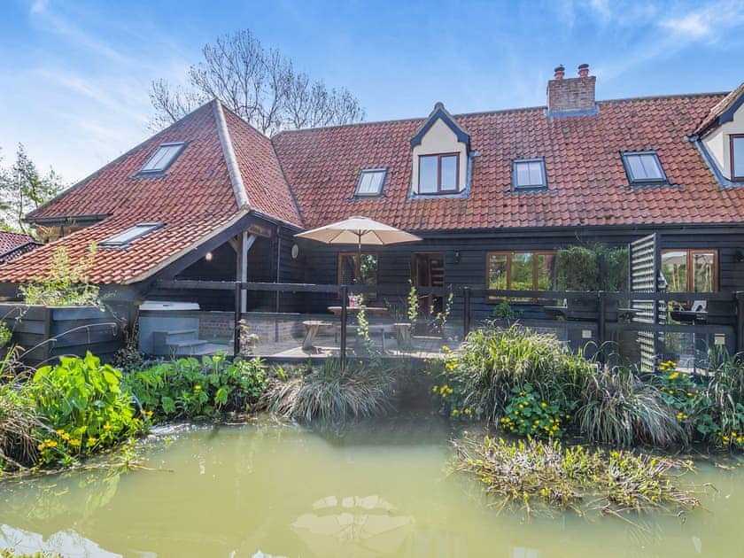 Exterior | Ash - Chestnut Tree Barns, Ilketshall St Margaret