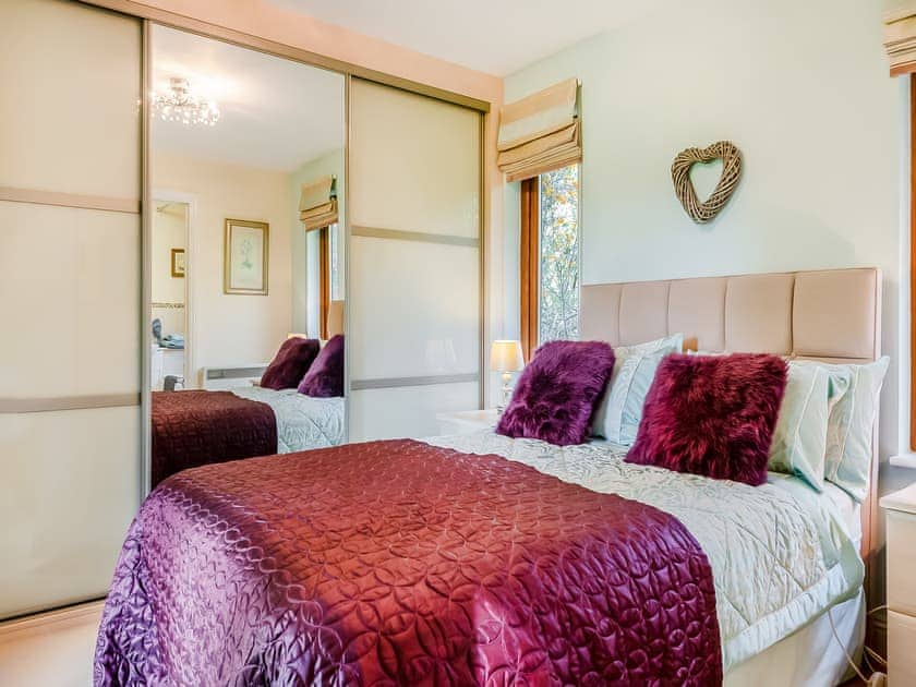 Double bedroom with en-suite | Moorland Lodge, Holt Wood, near Wimborne