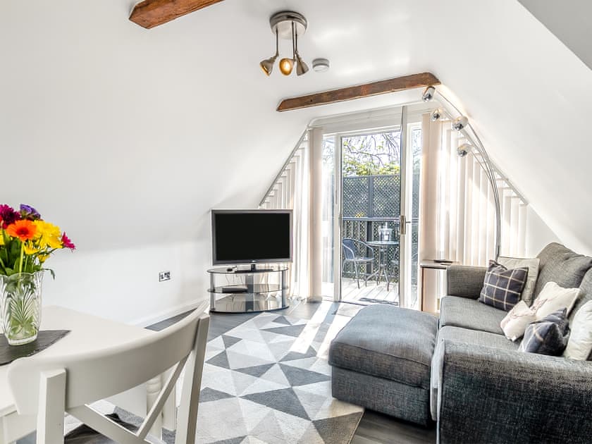 Open plan living space | Treetops - Chestnut Tree Barns, Ilketshall St Margaret