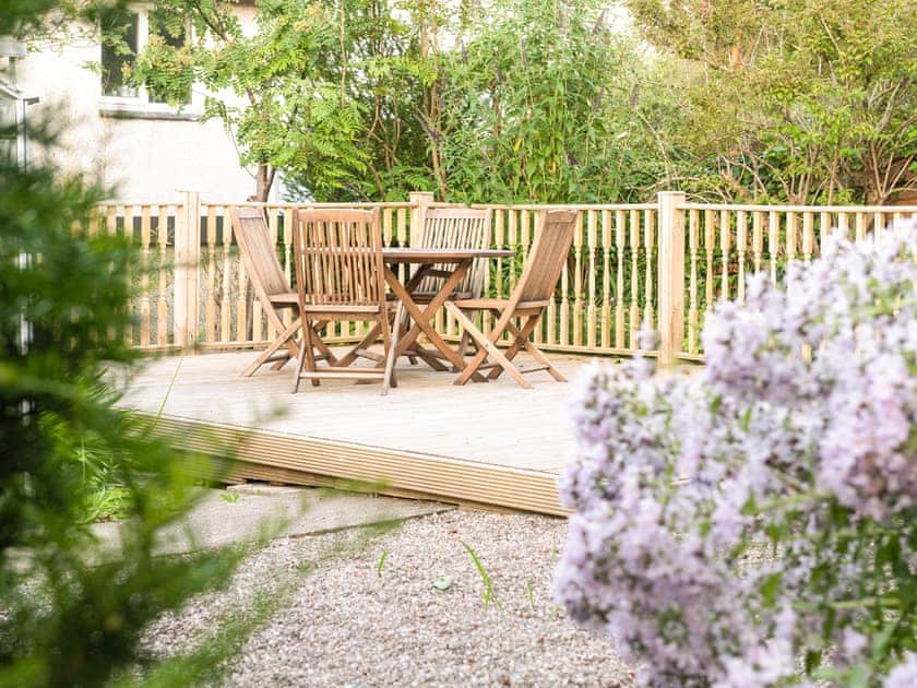 Sitting-out-area | Argyle View, Dunblane