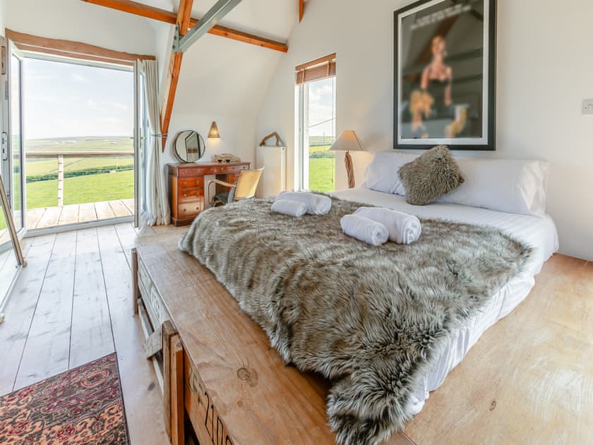 Double bedroom | Lower Hendra Cottage, Port Isaac