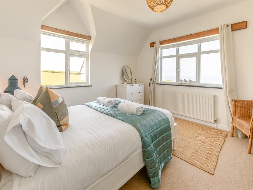 Bathroom | Lower Hendra Cottage, Port Isaac