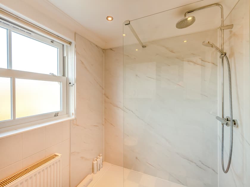 Bathroom | Seven Seas, Broadstairs