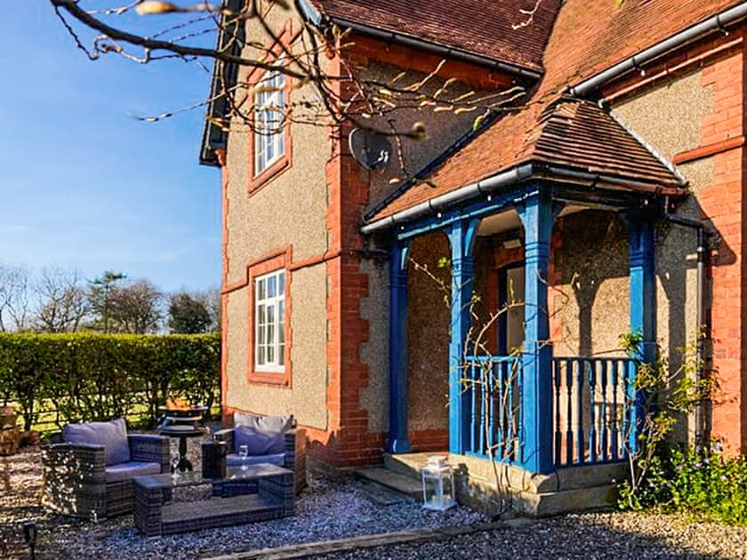 Exterior | Tyn Y Coed, Mold and the Clwydian Range