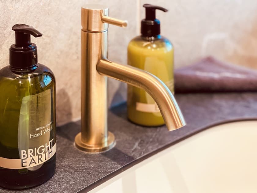 Sustainable comfort - complimentary, refillable hand wash, hand cream, shampoo and body wash  | Dragonfly Cottage - Ballavolley Cottages, Ballaugh