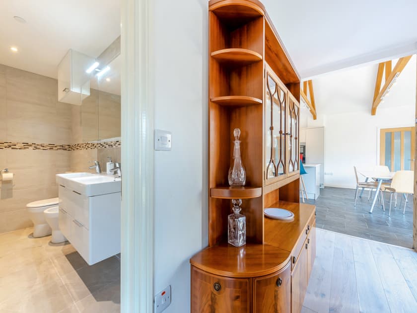 Interior | Pyllaubach, Llandeilo