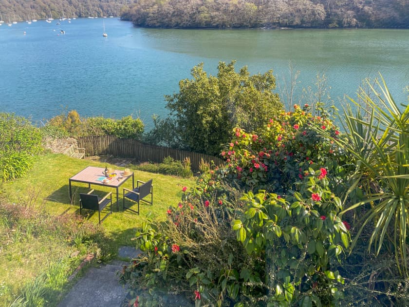 Exterior | Riverside, Truro