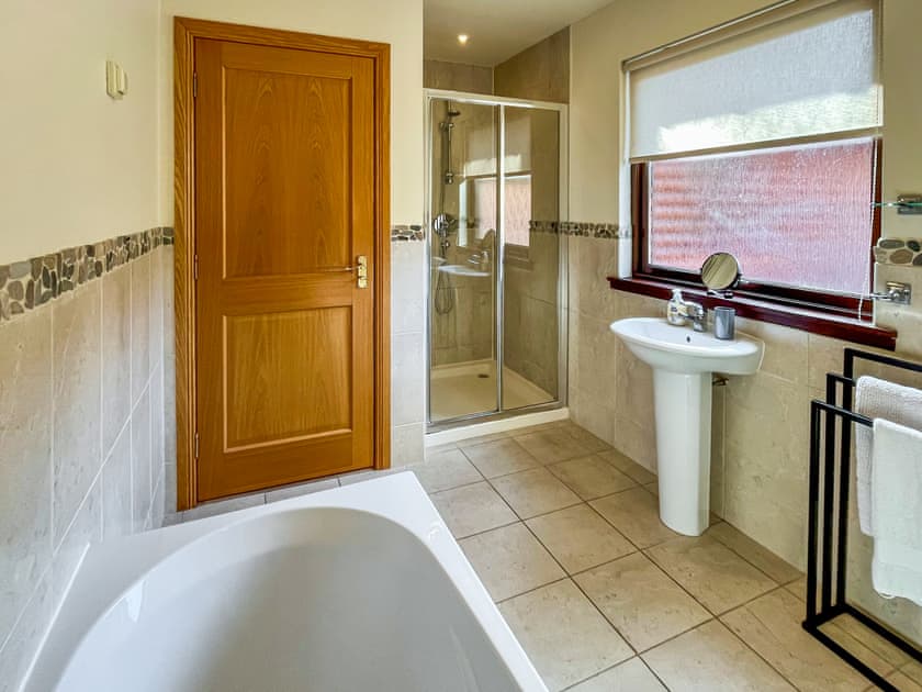 Bathroom | Fois Bhrus, Glengoulandie