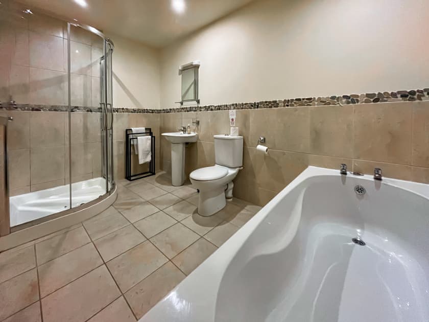 Bathroom | Fois Bhrus, Glengoulandie