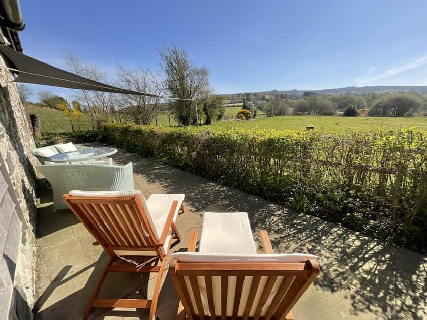 Sitting-out-area | Meadow Barn, Pennerley, Minsterley