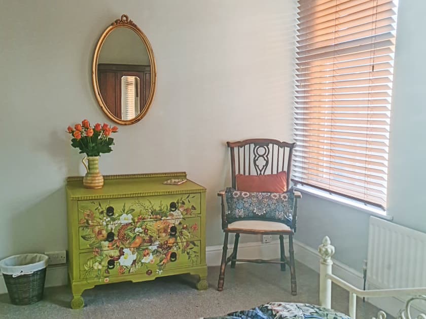 Double bedroom | Salop Cottage, Penarth