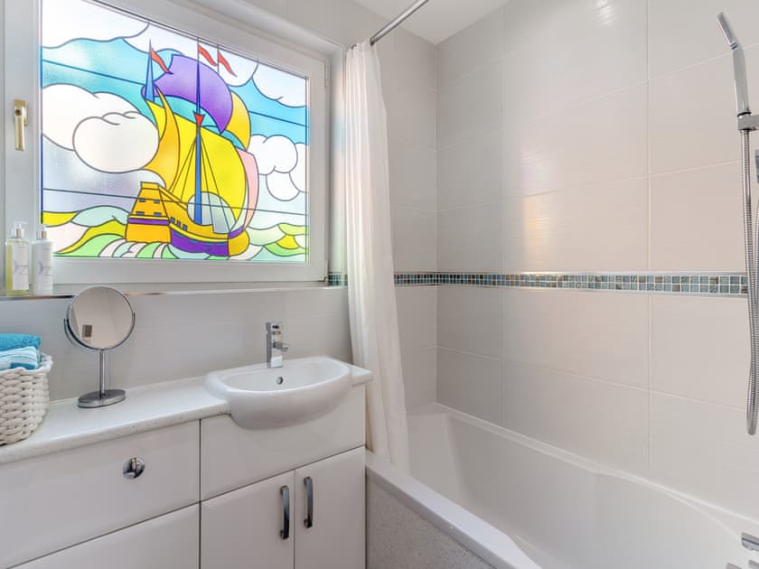 Bathroom | Bungalow Highfields, Port Eynon