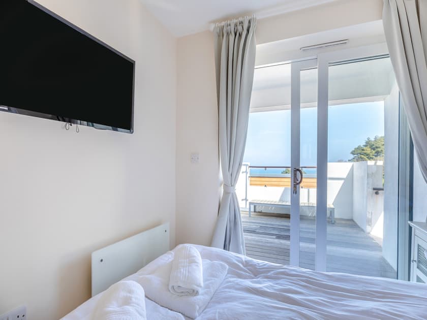 Double bedroom | 5 Curlew, The Cove, Brixham