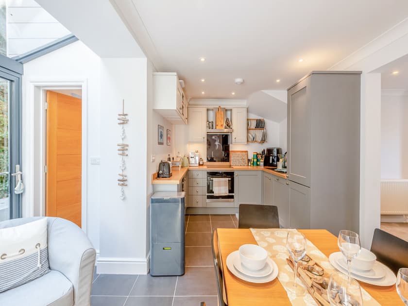 Kitchen | Inglewood Cottage, Kingswear