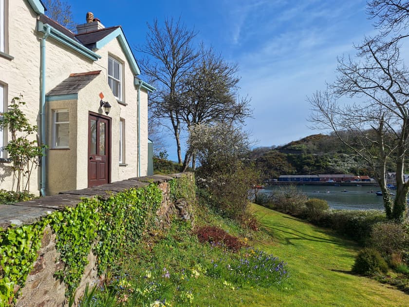 Exterior | Carreg yr Eos, Fishguard