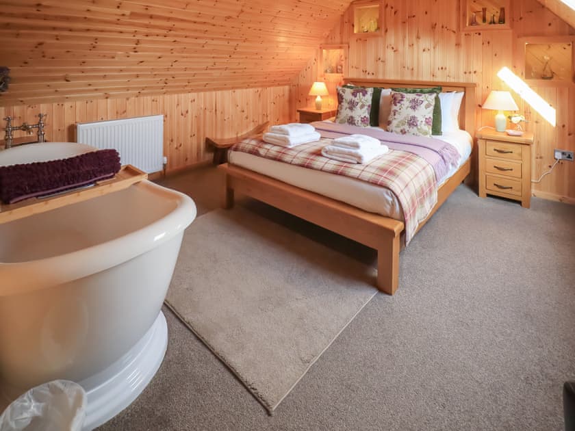 Double bedroom | Kestrel Cottage, Rogart