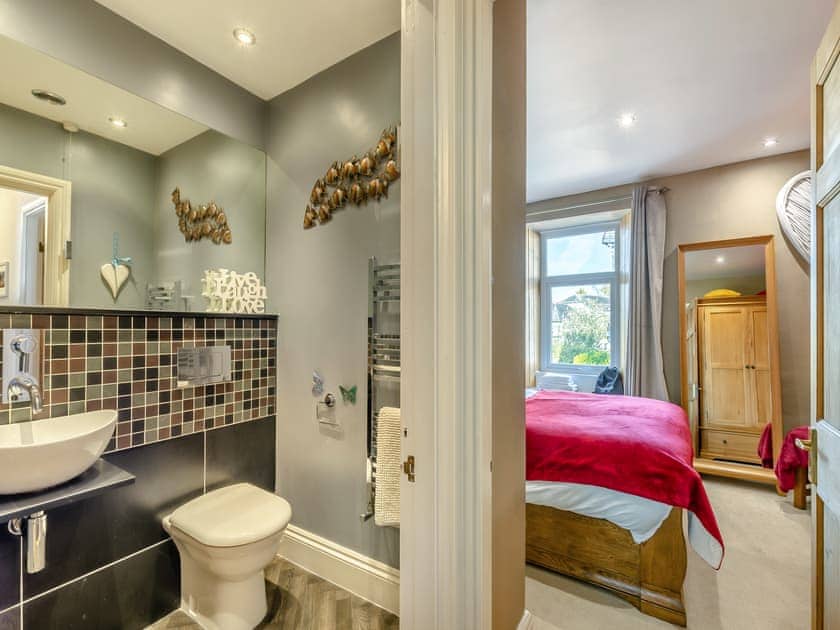 Shower room | Slate Cottage, Windermere
