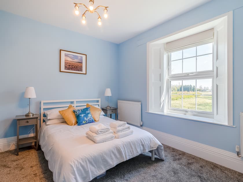 Double bedroom | Monkroyd House, Featherstone, near Wakefield
