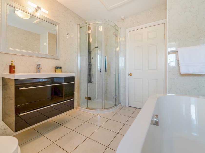Bathroom | Monkroyd House, Featherstone, near Wakefield