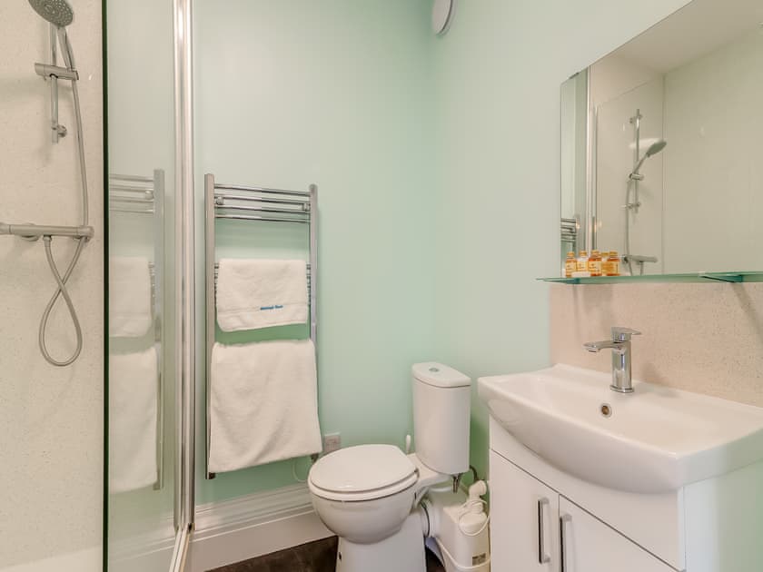 Bathroom | Monkroyd House, Featherstone, near Wakefield