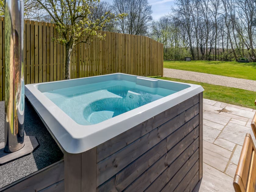 Hot tub | Monkroyd House, Featherstone, near Wakefield