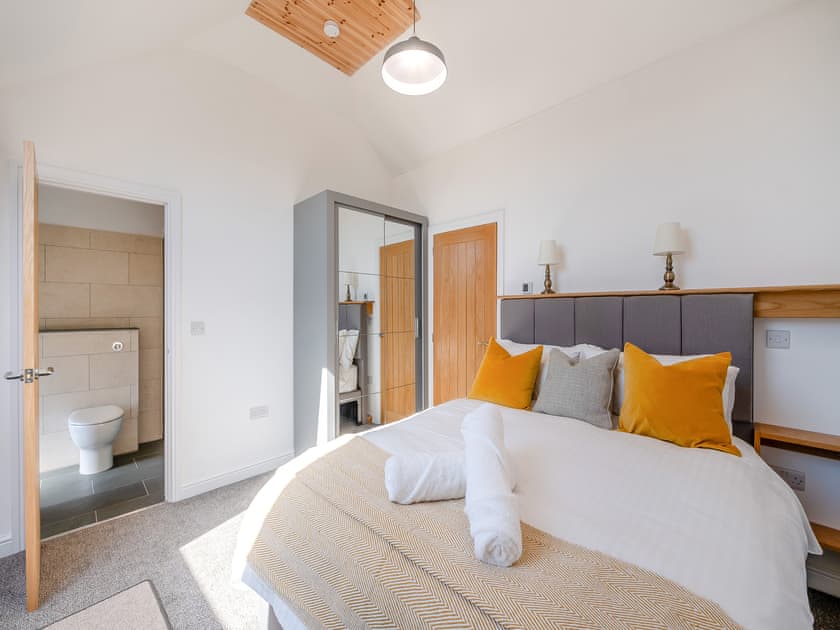 Double bedroom | The Stables - Devon Farm Holidays, Crediton