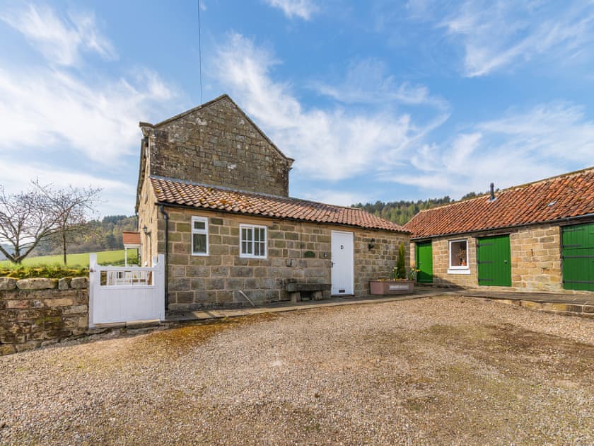 Exterior | Manor House Farm Cottage - Country Cottage Holidays, Troutsdale near Scarborough