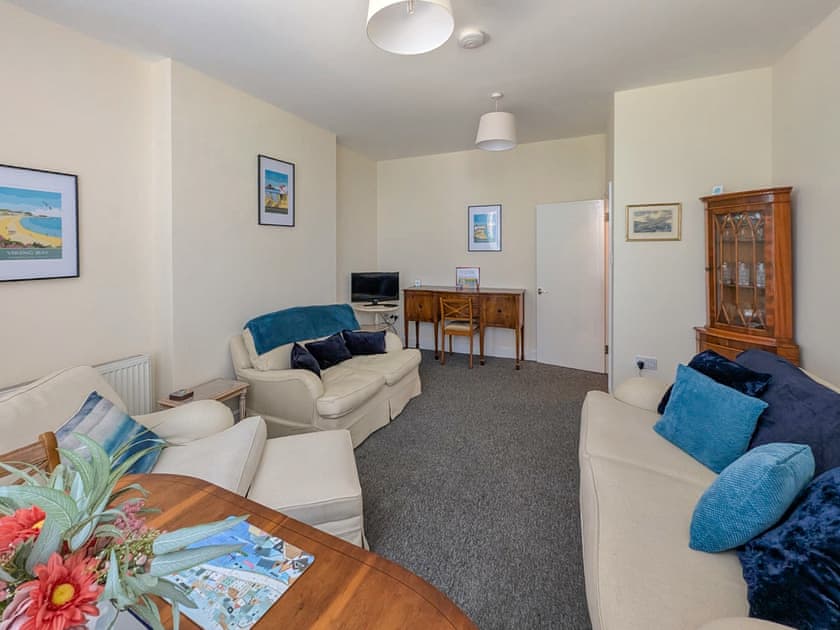 Living room/dining room | Viking Bay Apartment, Broadstairs
