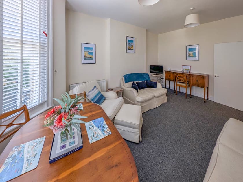 Living room/dining room | Viking Bay Apartment, Broadstairs