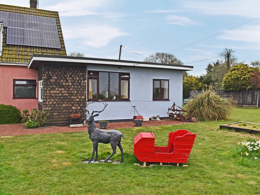 Exterior | Outer Reach Cottage, St Osyth, near Clacton on Sea