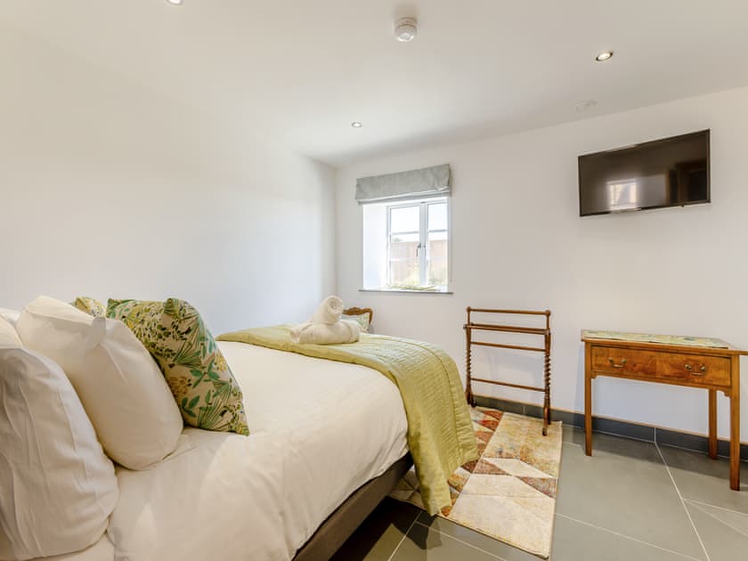 Double bedroom | The Granary  - Devon Farm Holidays, Crediton