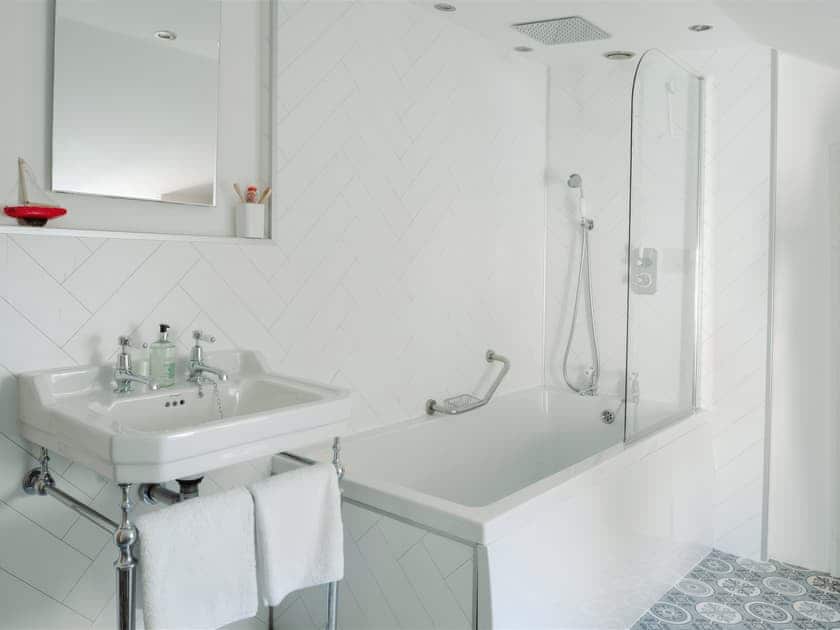 Bathroom | Porthgate, Portscatho