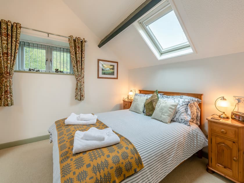 Double bedroom | Rhydyfran Coach House, Cribyn, near Lampeter