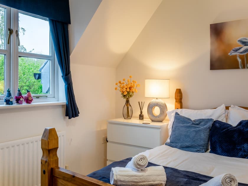 Double bedroom | Bluebell Lodge, Cambridge