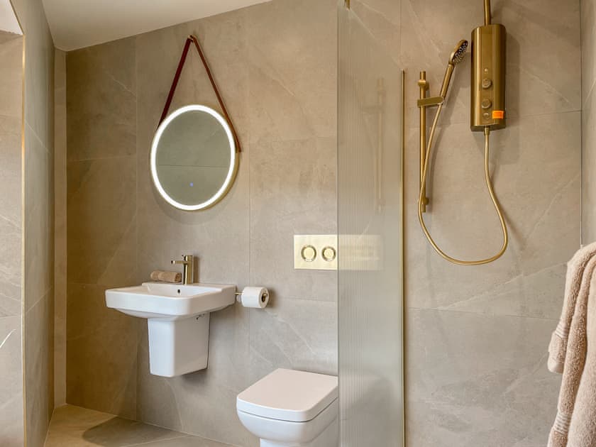 Bathroom | MJ Apartment, Bowness-on-Windermere