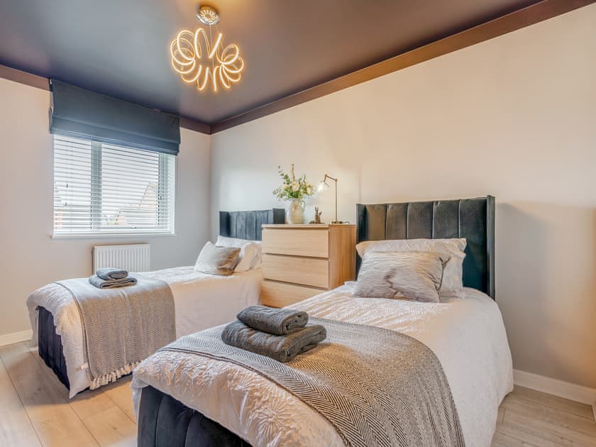 Twin bedroom | South Beach View, Blyth