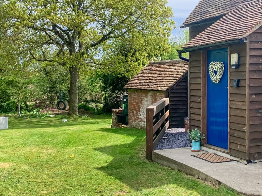 Garden | Kingfisher Granary, Battle