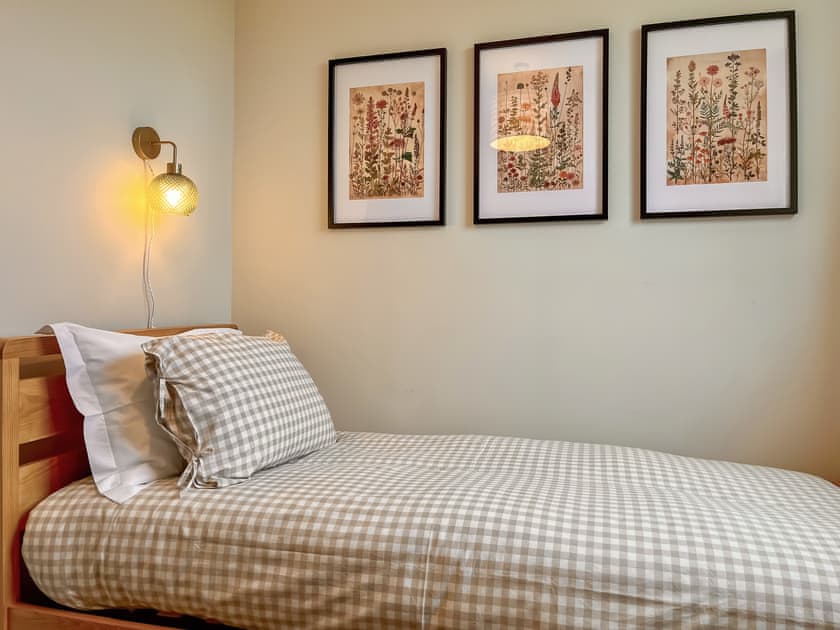 Twin bedroom | Ardvenhor, Trossachs and The Loch Lomond National Park