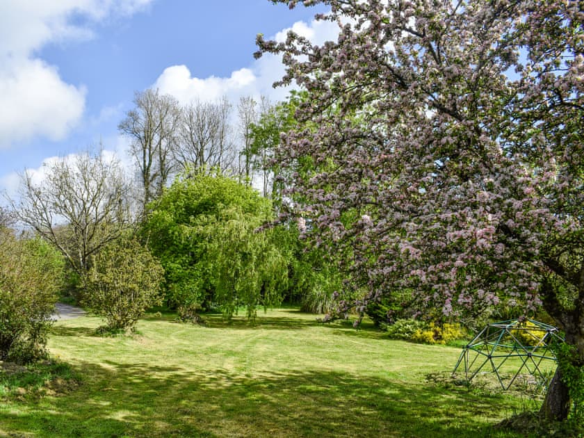 Garden | The Thatched Cottage - Sprytown Cottages, Lifton