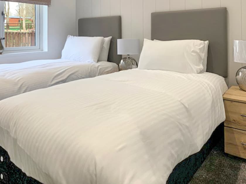 Twin bedroom | Comfort Plus Lodge Hot Tub 6, Chudleigh, Newton Abbot